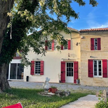 Aux Abris Des Vents D'Anges Panzió Les Artigues-de-Lussac Kültér fotó